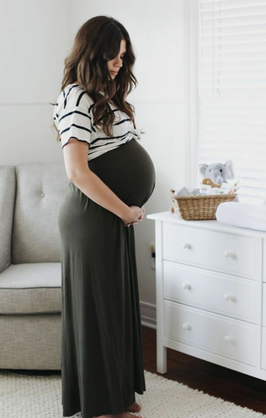 Build a Maternity Wardrobe Without Blowing Up Your Budget