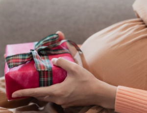 Pregnancy: We help you find the exact best gift for her which she would definitely love.